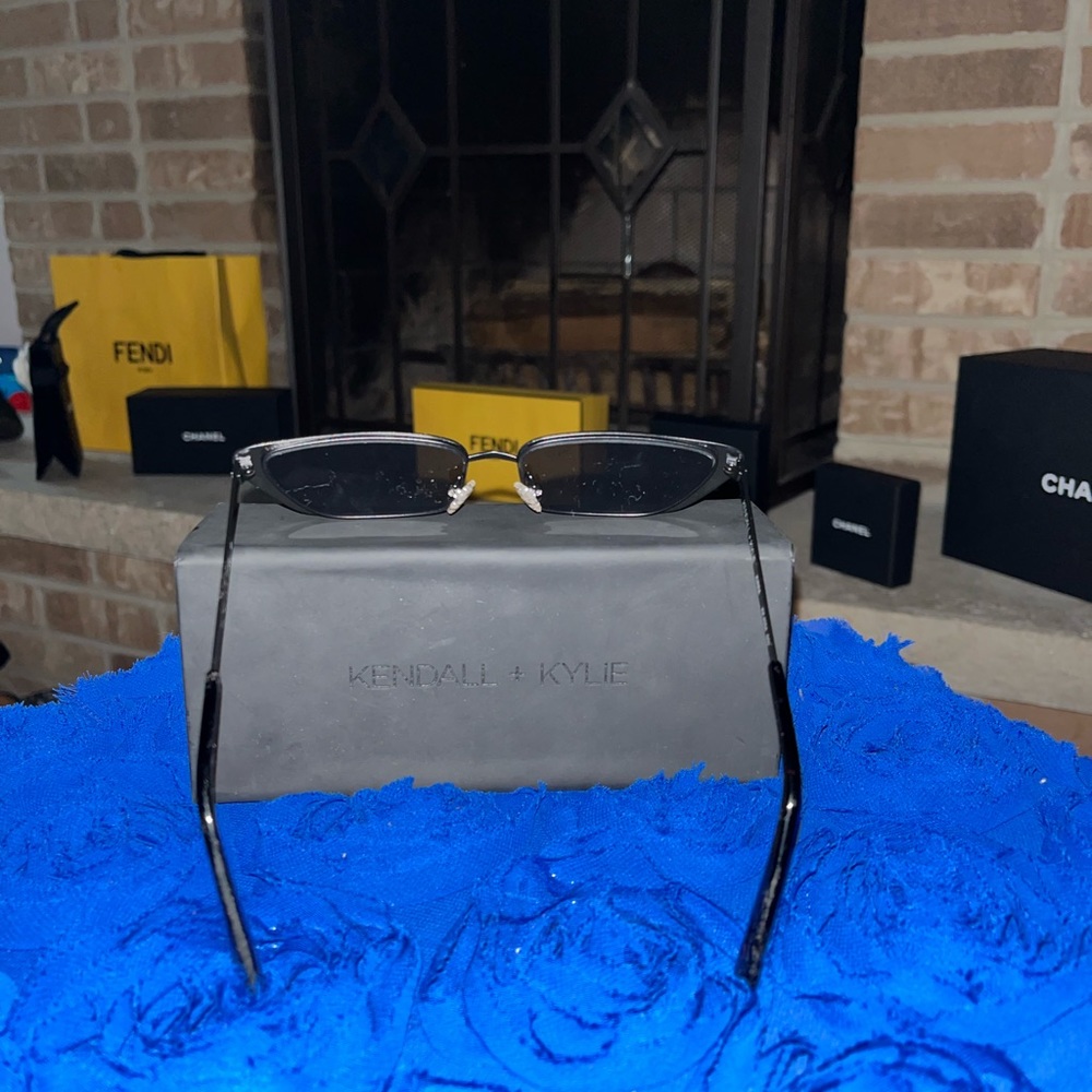 - [ ] Black Kendall & Kyle Authentic - image 2